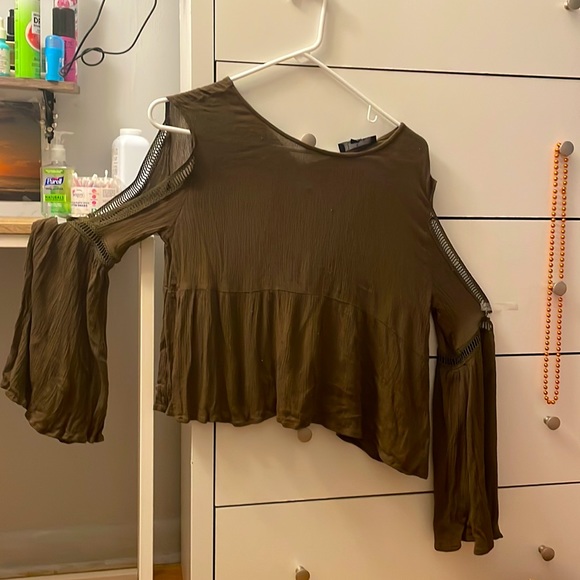 Lulus bell too long sleeves olive color - Picture 2 of 3